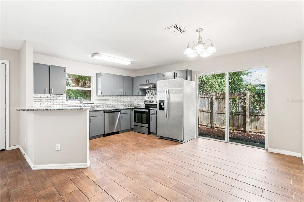 For Sale: $435,000 (3 beds, 2 baths, 1200 Square Feet)