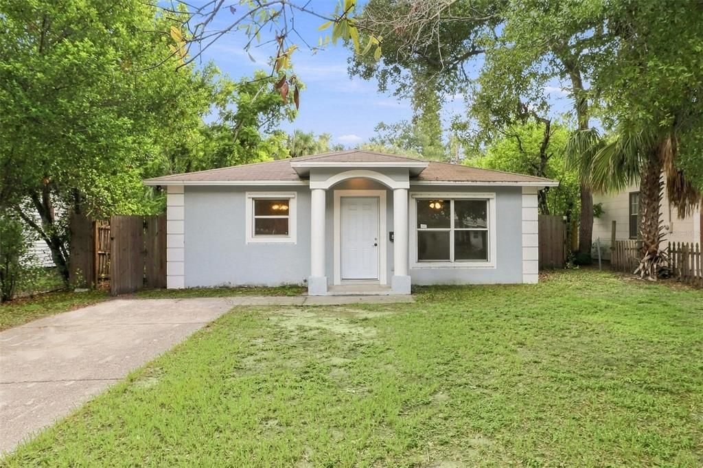 For Sale: $435,000 (3 beds, 2 baths, 1200 Square Feet)
