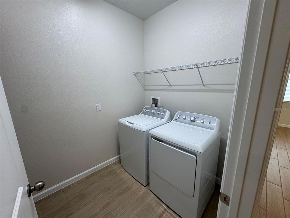 For Rent: $2,700 (3 beds, 2 baths, 2147 Square Feet)