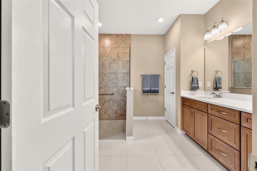 For Sale: $389,500 (3 beds, 2 baths, 1874 Square Feet)