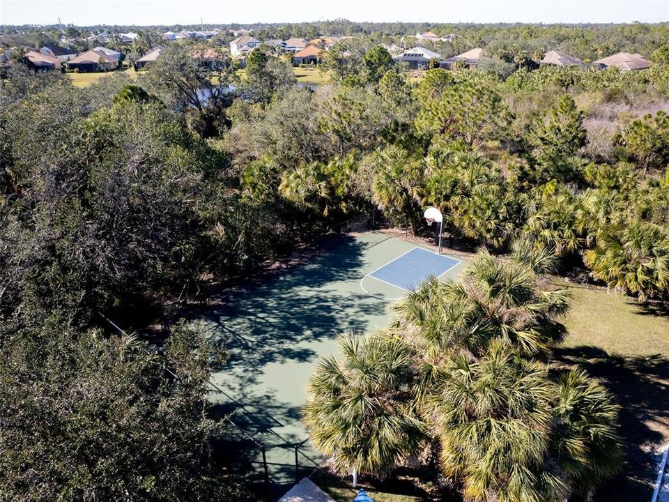 Active With Contract: $509,000 (3 beds, 2 baths, 1808 Square Feet)
