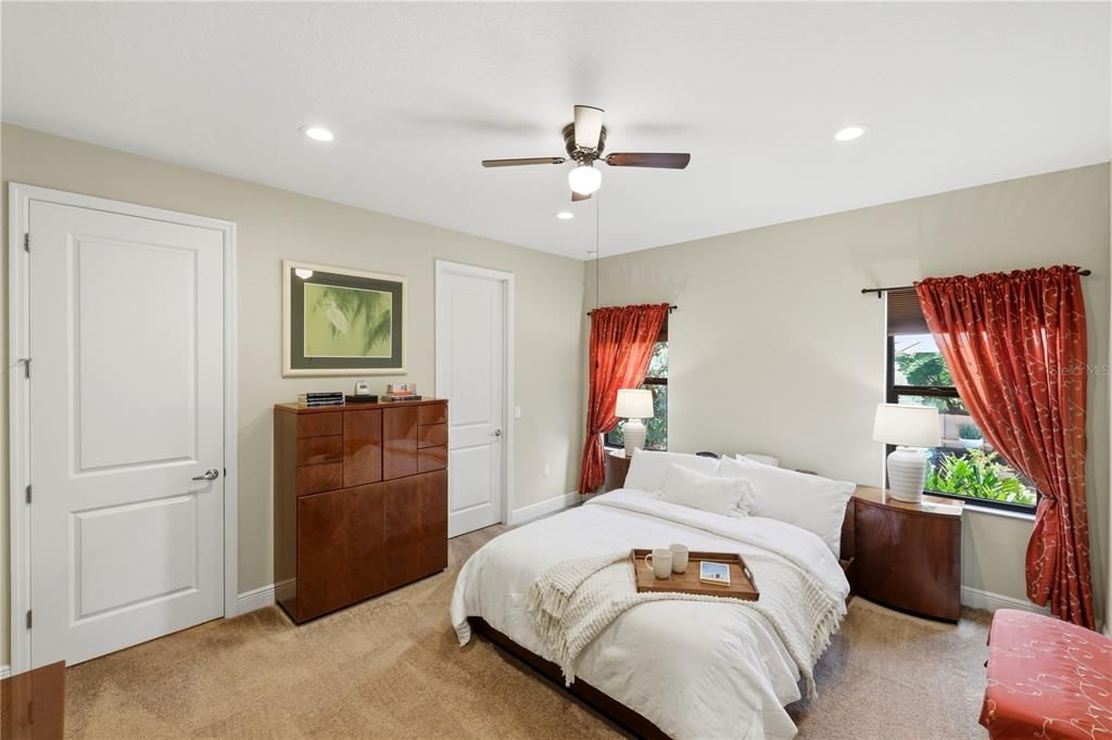 Active With Contract: $509,000 (3 beds, 2 baths, 1808 Square Feet)