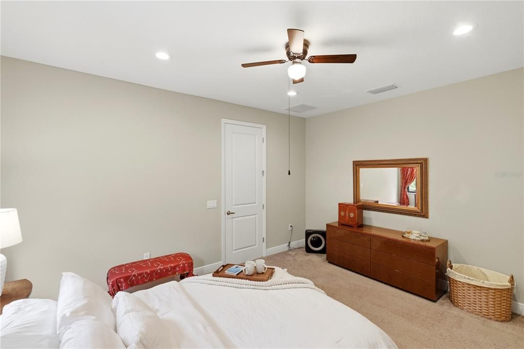 Active With Contract: $509,000 (3 beds, 2 baths, 1808 Square Feet)