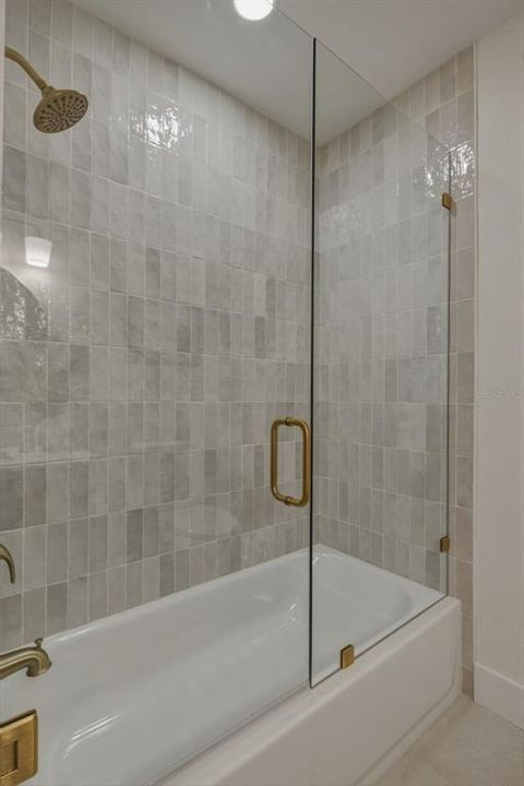 For Sale: $650,000 (3 beds, 3 baths, 1896 Square Feet)