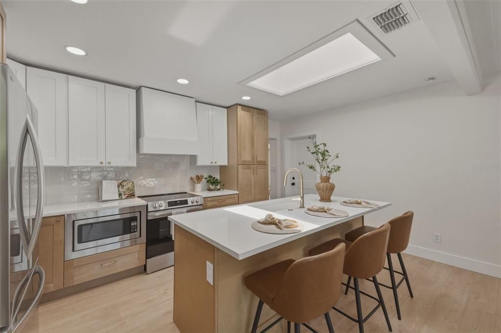 For Sale: $650,000 (3 beds, 3 baths, 1896 Square Feet)