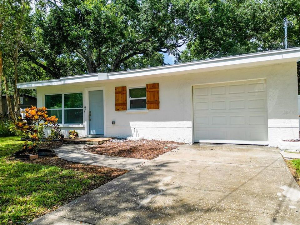 En Venta: $574,950 (2 camas, 2 baños, 2014 Pies cuadrados)