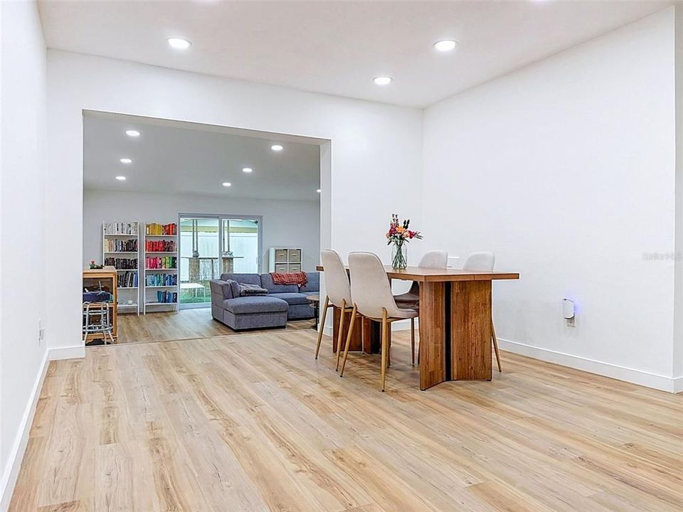 En Venta: $574,950 (2 camas, 2 baños, 2014 Pies cuadrados)