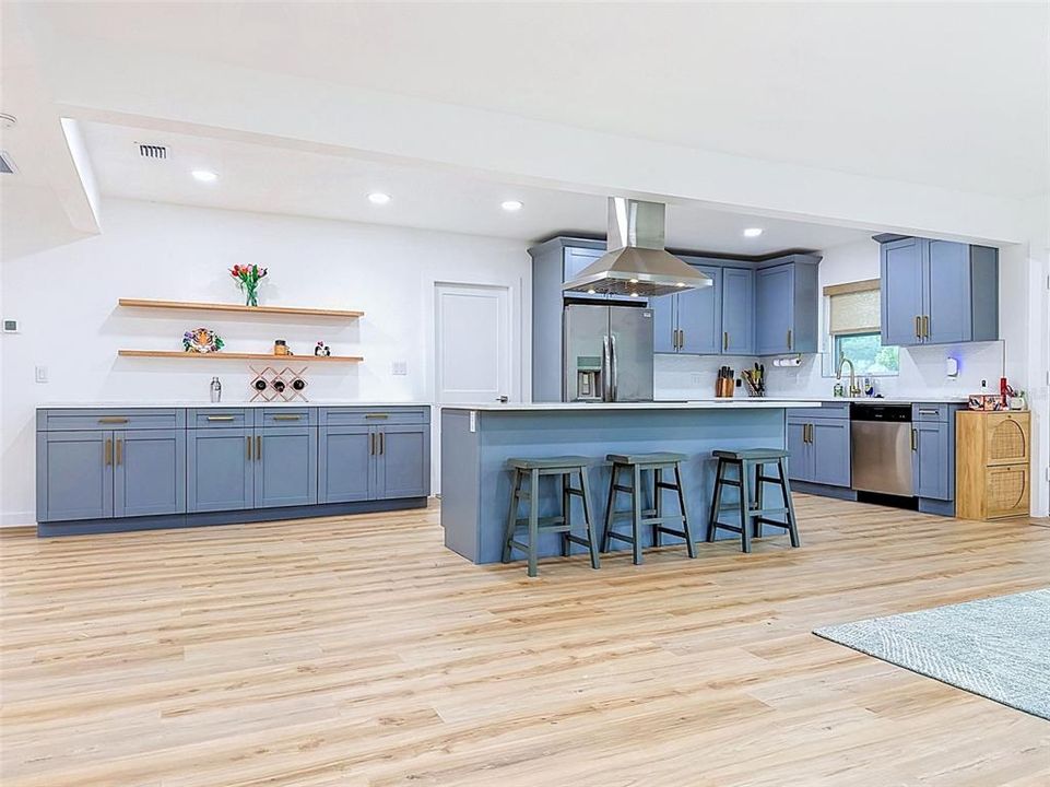 En Venta: $574,950 (2 camas, 2 baños, 2014 Pies cuadrados)
