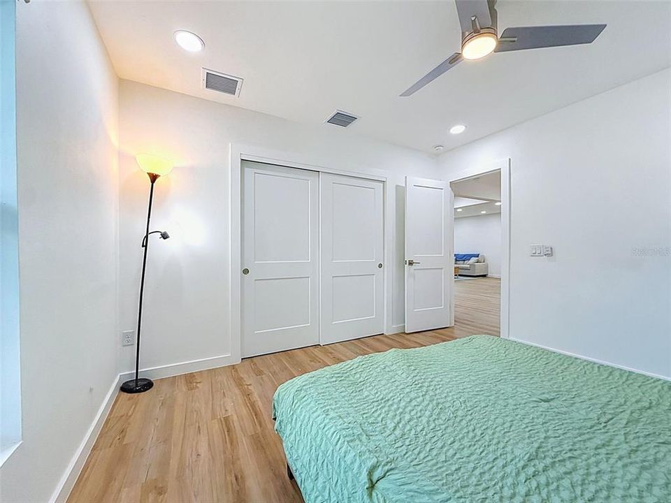 En Venta: $574,950 (2 camas, 2 baños, 2014 Pies cuadrados)
