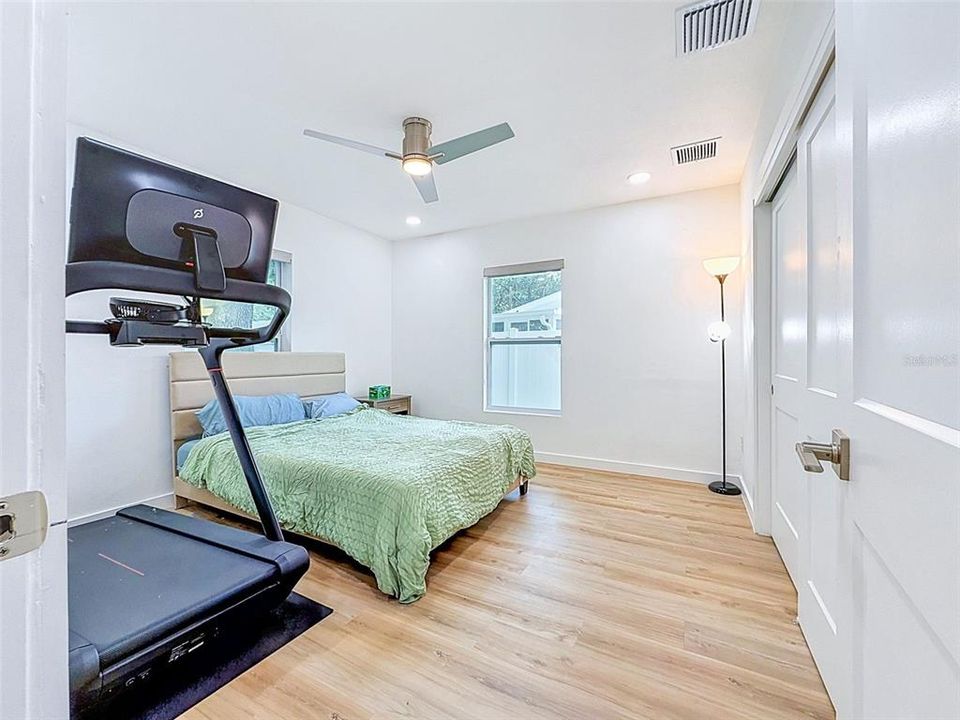 En Venta: $574,950 (2 camas, 2 baños, 2014 Pies cuadrados)