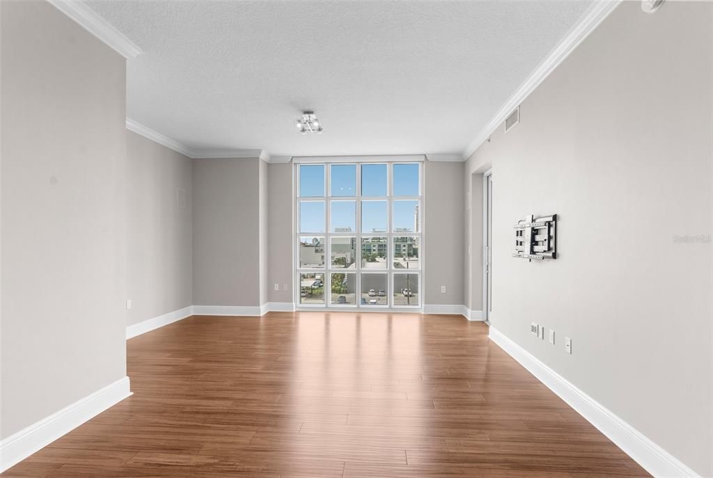 For Rent: $3,400 (2 beds, 2 baths, 1218 Square Feet)