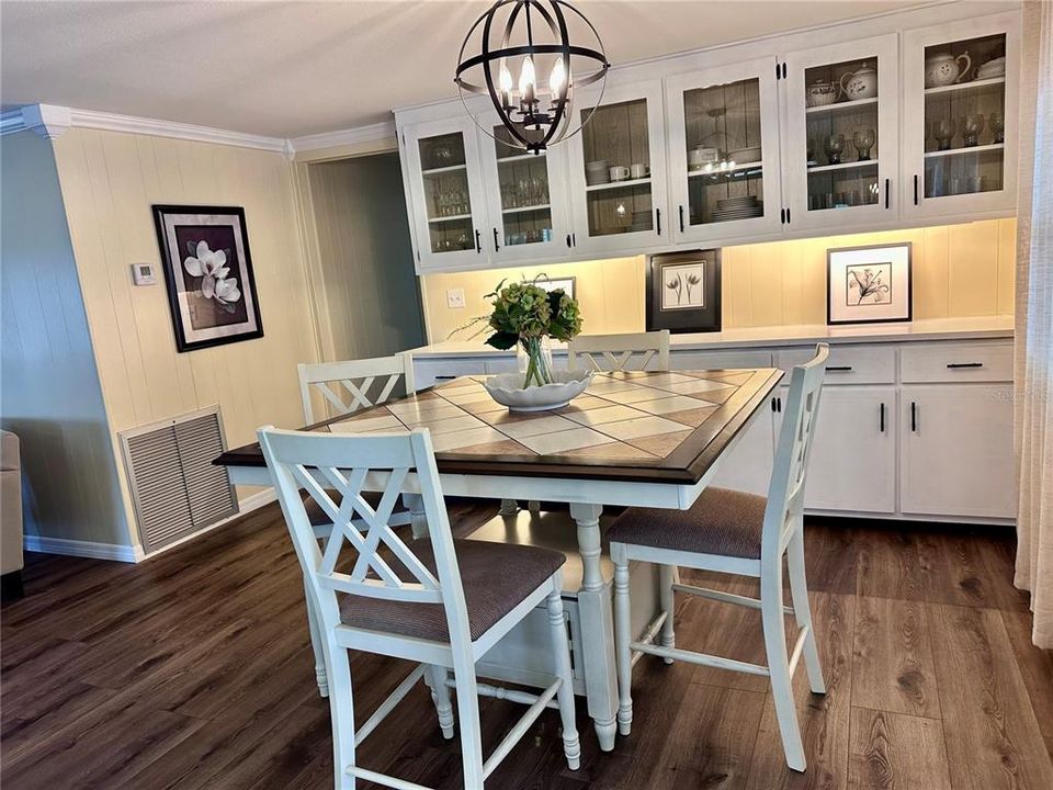 En Venta: $250,000 (2 camas, 2 baños, 1414 Pies cuadrados)
