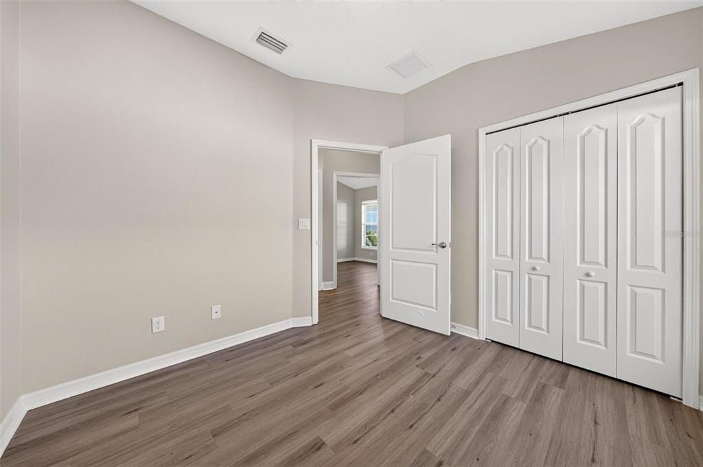 For Sale: $329,000 (4 beds, 2 baths, 1624 Square Feet)