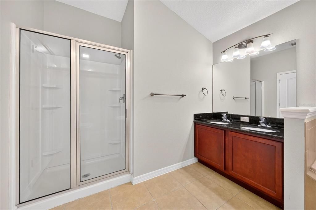 For Sale: $329,000 (4 beds, 2 baths, 1624 Square Feet)