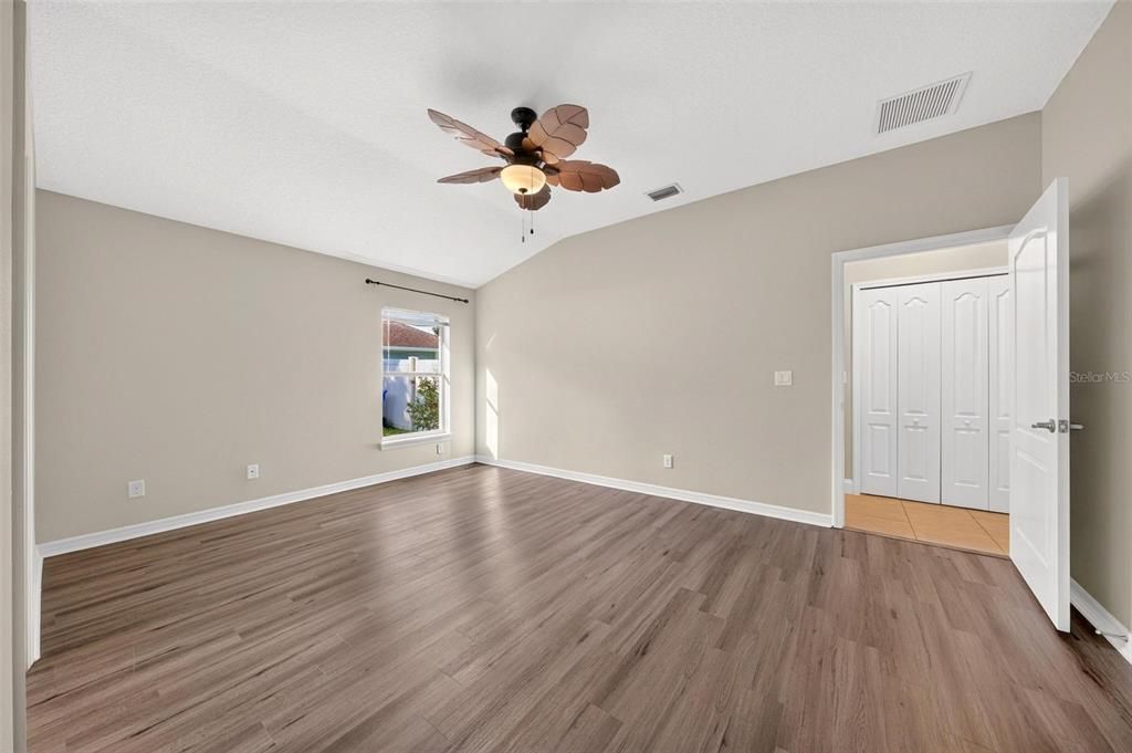 For Sale: $329,000 (4 beds, 2 baths, 1624 Square Feet)