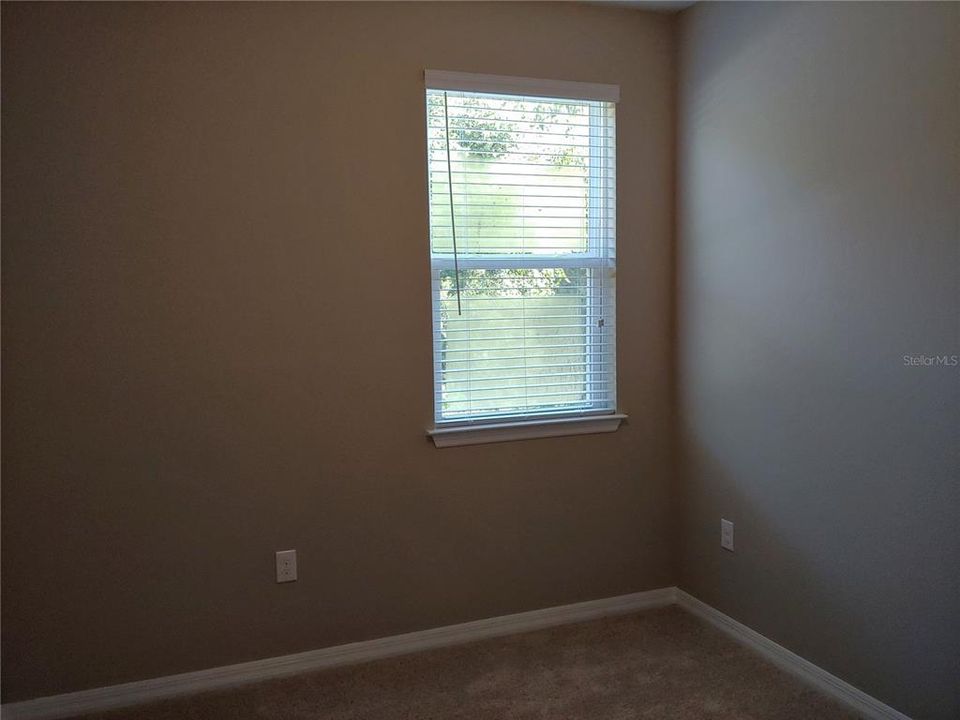 For Rent: $2,550 (3 beds, 2 baths, 1884 Square Feet)