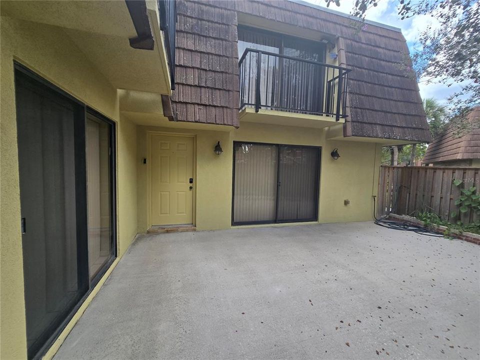 В аренду: $1,950 (2 спален, 2 ванн, 1285 Квадратных фут)