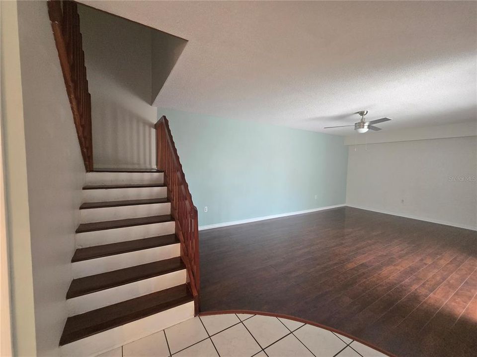В аренду: $1,950 (2 спален, 2 ванн, 1285 Квадратных фут)