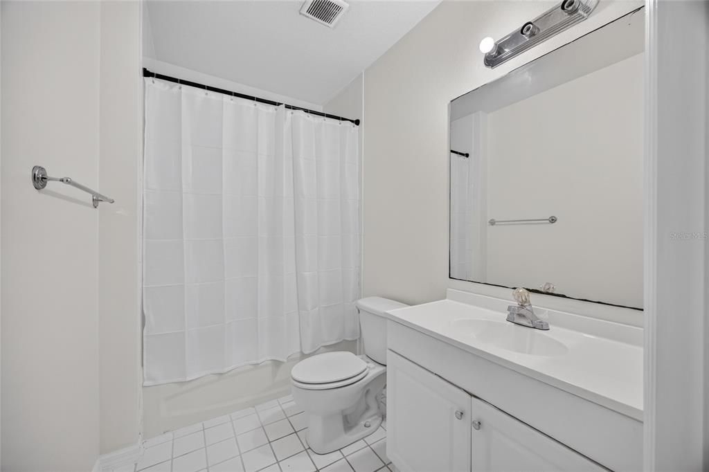 В аренду: $1,595 (3 спален, 2 ванн, 1200 Квадратных фут)