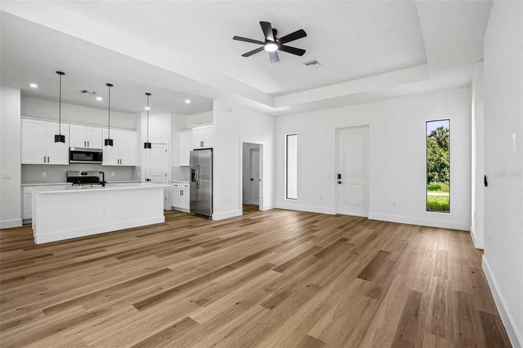 For Sale: $364,900 (3 beds, 2 baths, 1869 Square Feet)