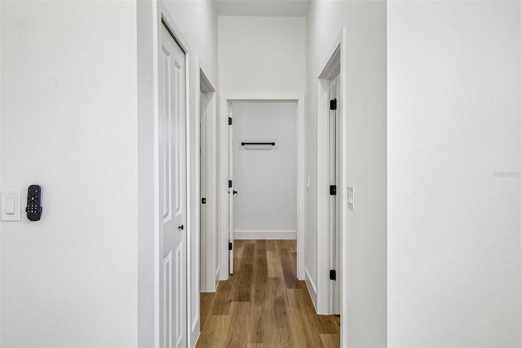 For Sale: $364,900 (3 beds, 2 baths, 1869 Square Feet)