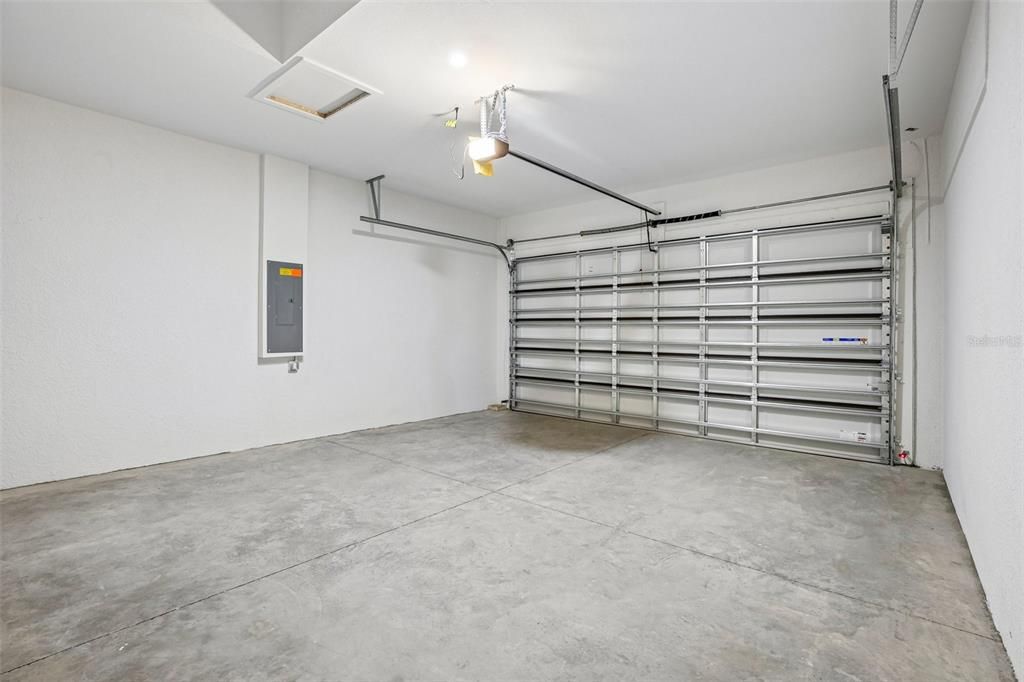 For Sale: $364,900 (3 beds, 2 baths, 1869 Square Feet)