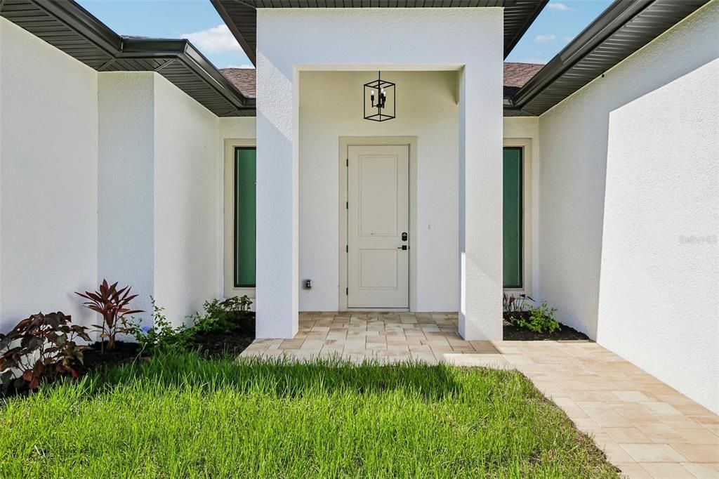 For Sale: $364,900 (3 beds, 2 baths, 1869 Square Feet)