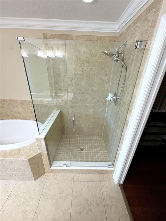 For Sale: $370,000 (2 beds, 2 baths, 1724 Square Feet)