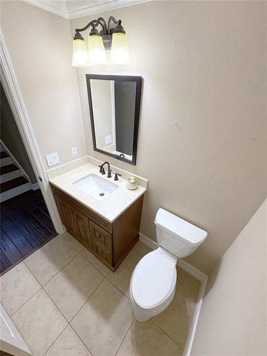 For Sale: $370,000 (2 beds, 2 baths, 1724 Square Feet)