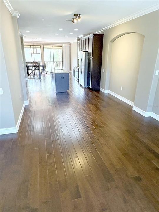 For Sale: $370,000 (2 beds, 2 baths, 1724 Square Feet)