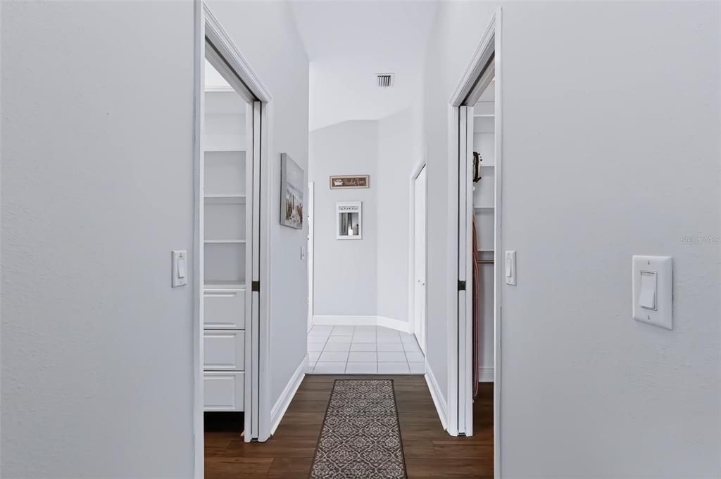 For Sale: $449,700 (3 beds, 2 baths, 1927 Square Feet)