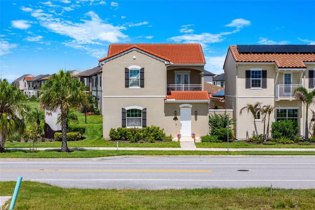 For Sale: $580,000 (3 beds, 2 baths, 2102 Square Feet)