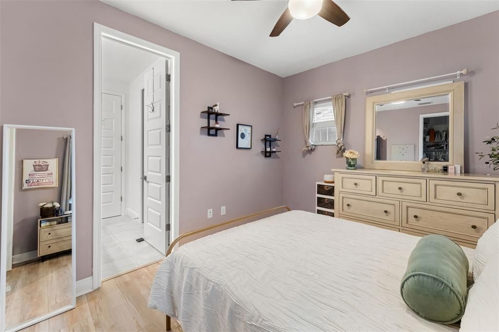 For Sale: $580,000 (3 beds, 2 baths, 2102 Square Feet)