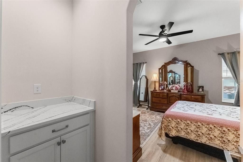 For Sale: $580,000 (3 beds, 2 baths, 2102 Square Feet)