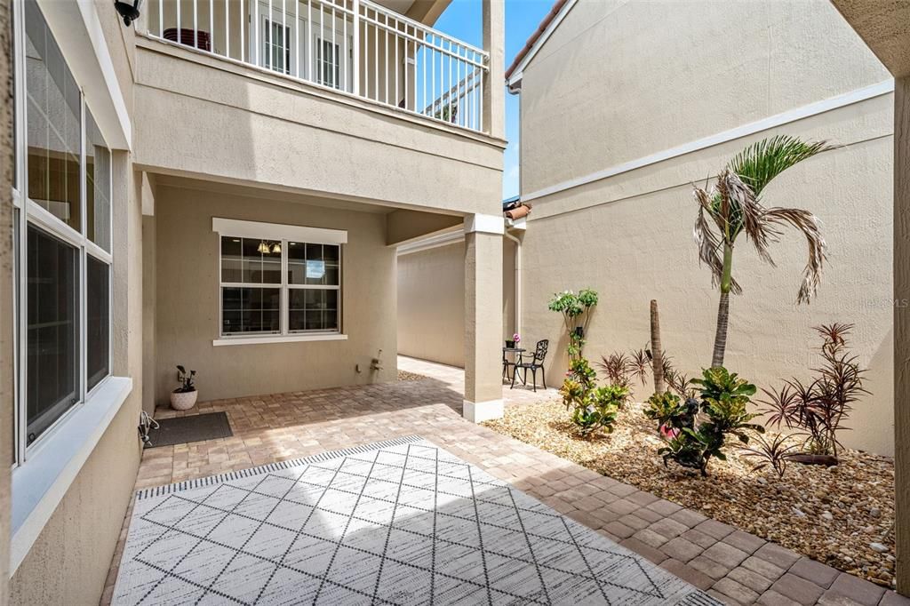 For Sale: $580,000 (3 beds, 2 baths, 2102 Square Feet)