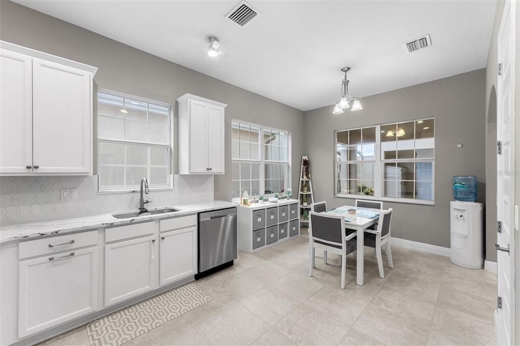 For Sale: $580,000 (3 beds, 2 baths, 2102 Square Feet)