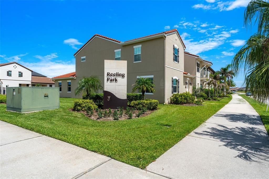 For Sale: $580,000 (3 beds, 2 baths, 2102 Square Feet)