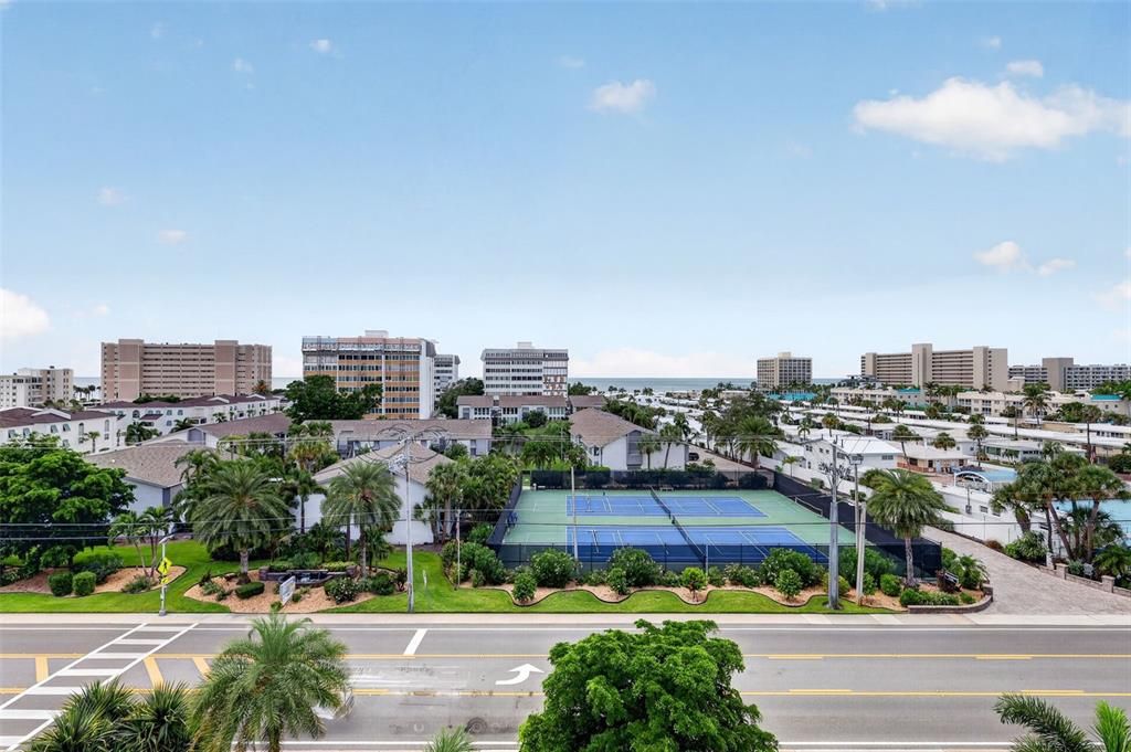 For Sale: $625,000 (2 beds, 2 baths, 1460 Square Feet)