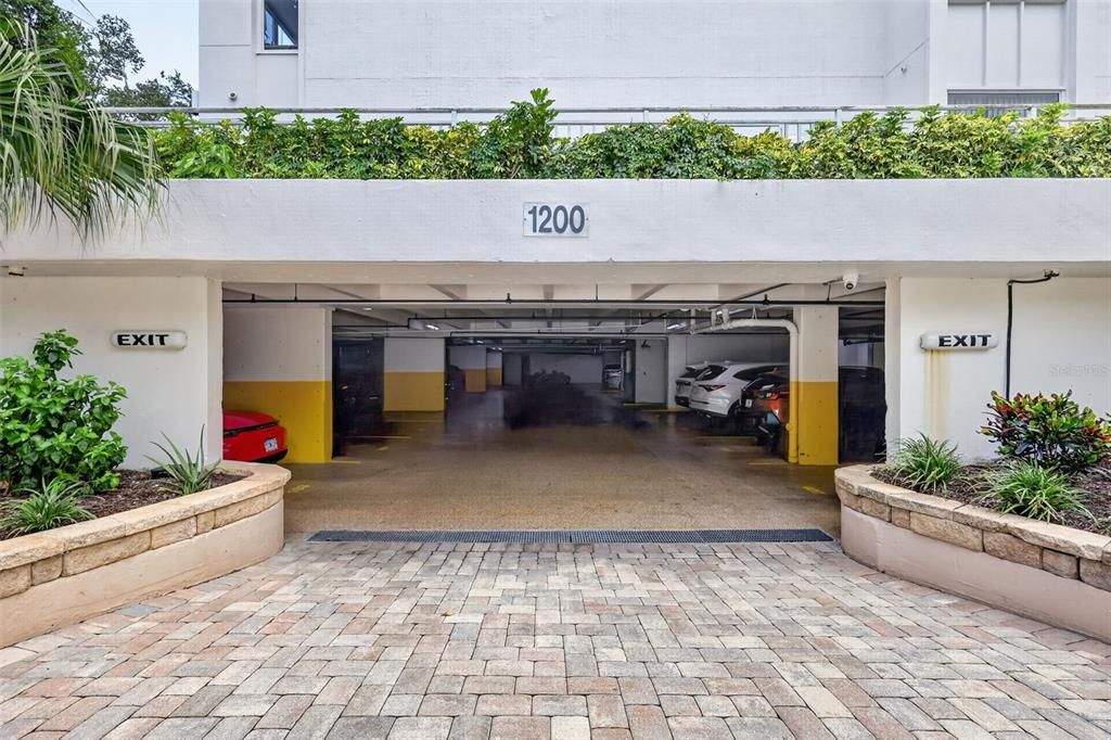 For Sale: $625,000 (2 beds, 2 baths, 1460 Square Feet)