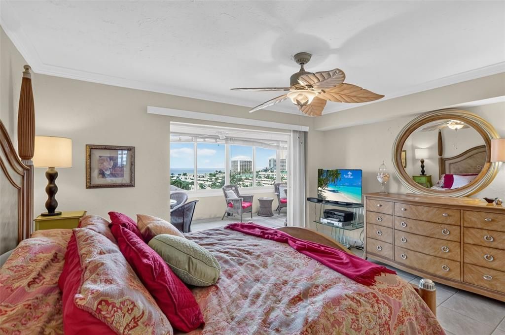 For Sale: $625,000 (2 beds, 2 baths, 1460 Square Feet)