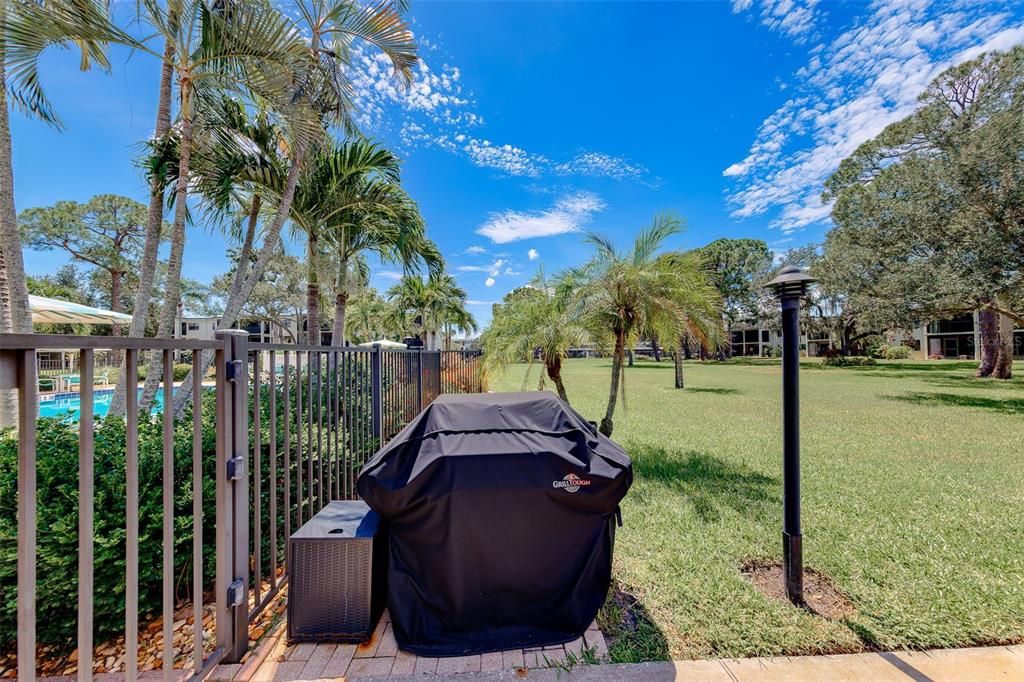 For Sale: $90,000 (1 beds, 1 baths, 920 Square Feet)