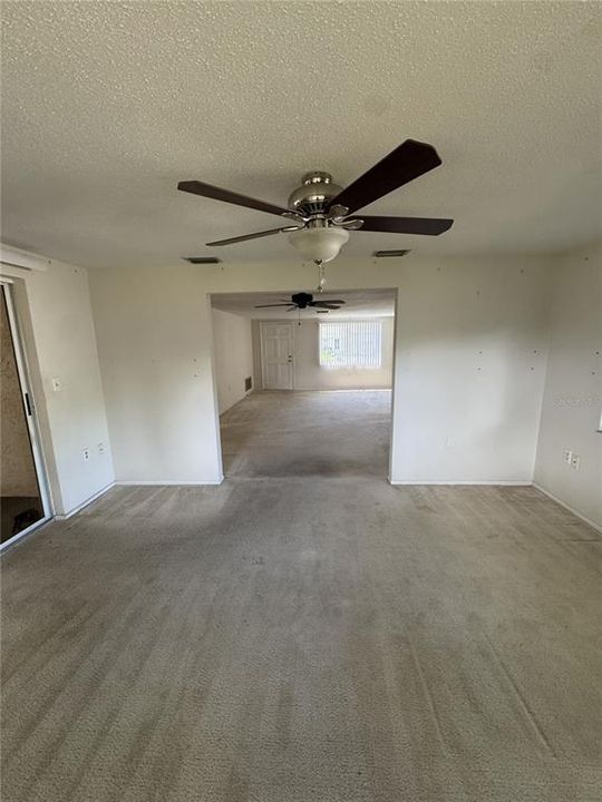 Active With Contract: $199,000 (2 beds, 2 baths, 1264 Square Feet)