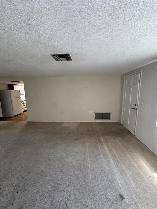 Active With Contract: $199,000 (2 beds, 2 baths, 1264 Square Feet)