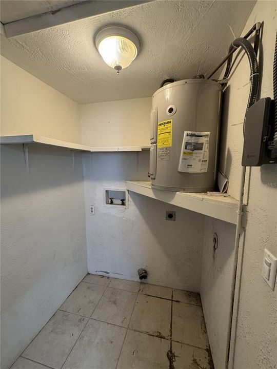 Active With Contract: $199,000 (2 beds, 2 baths, 1264 Square Feet)