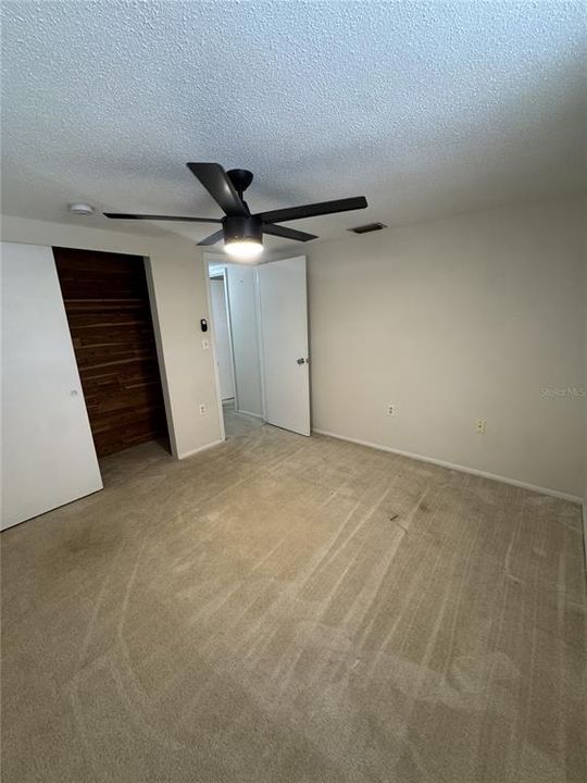 Active With Contract: $199,000 (2 beds, 2 baths, 1264 Square Feet)