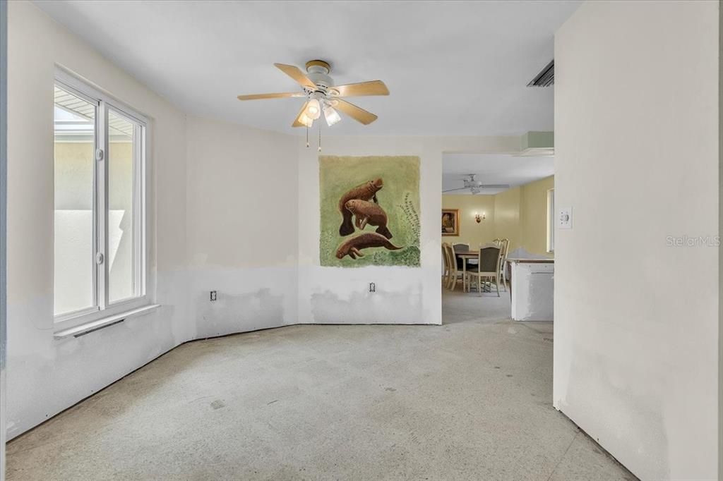 For Sale: $318,000 (2 beds, 2 baths, 1391 Square Feet)