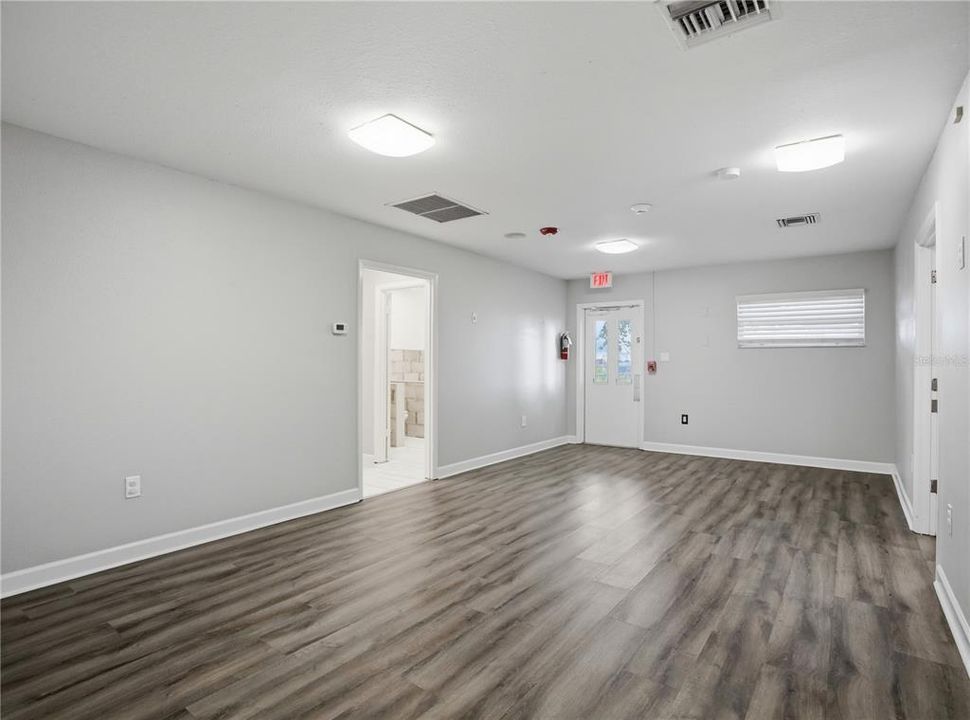 En Venta: $799,000 (0 camas, 0 baños, 3700 Pies cuadrados)