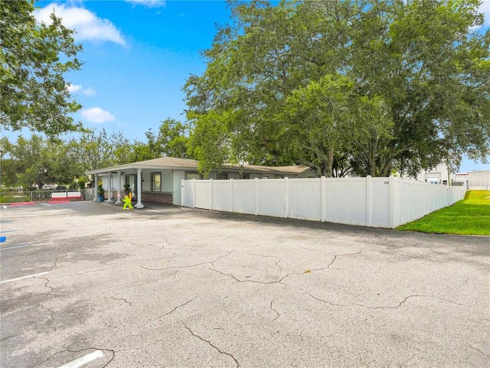 En Venta: $799,000 (0 camas, 0 baños, 3700 Pies cuadrados)