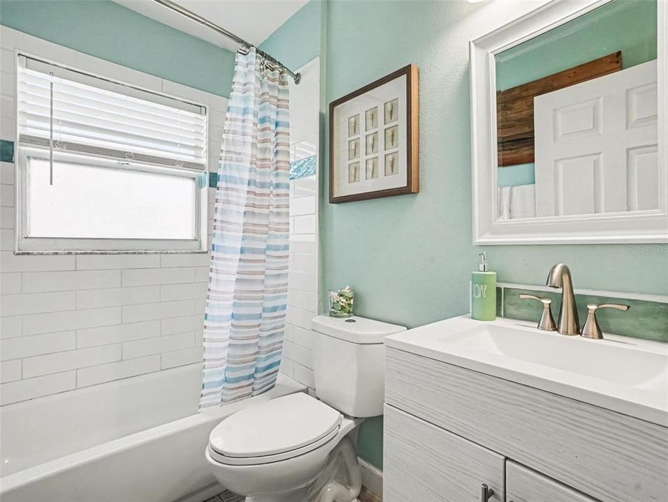 For Sale: $338,000 (3 beds, 2 baths, 1184 Square Feet)
