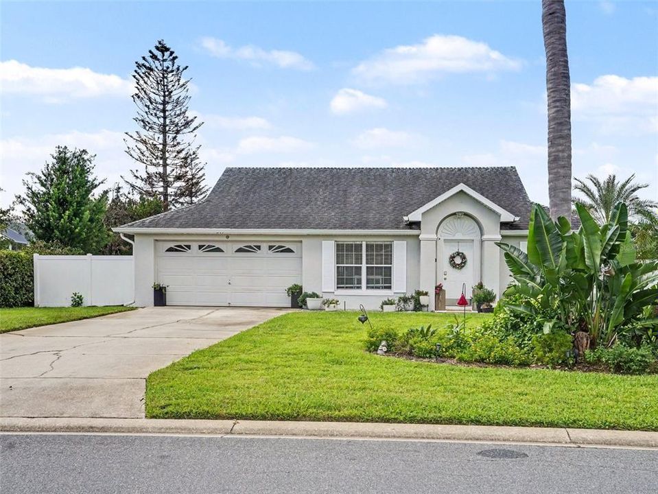 For Sale: $338,000 (3 beds, 2 baths, 1184 Square Feet)